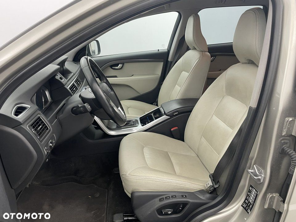 Volvo XC 70 - 7