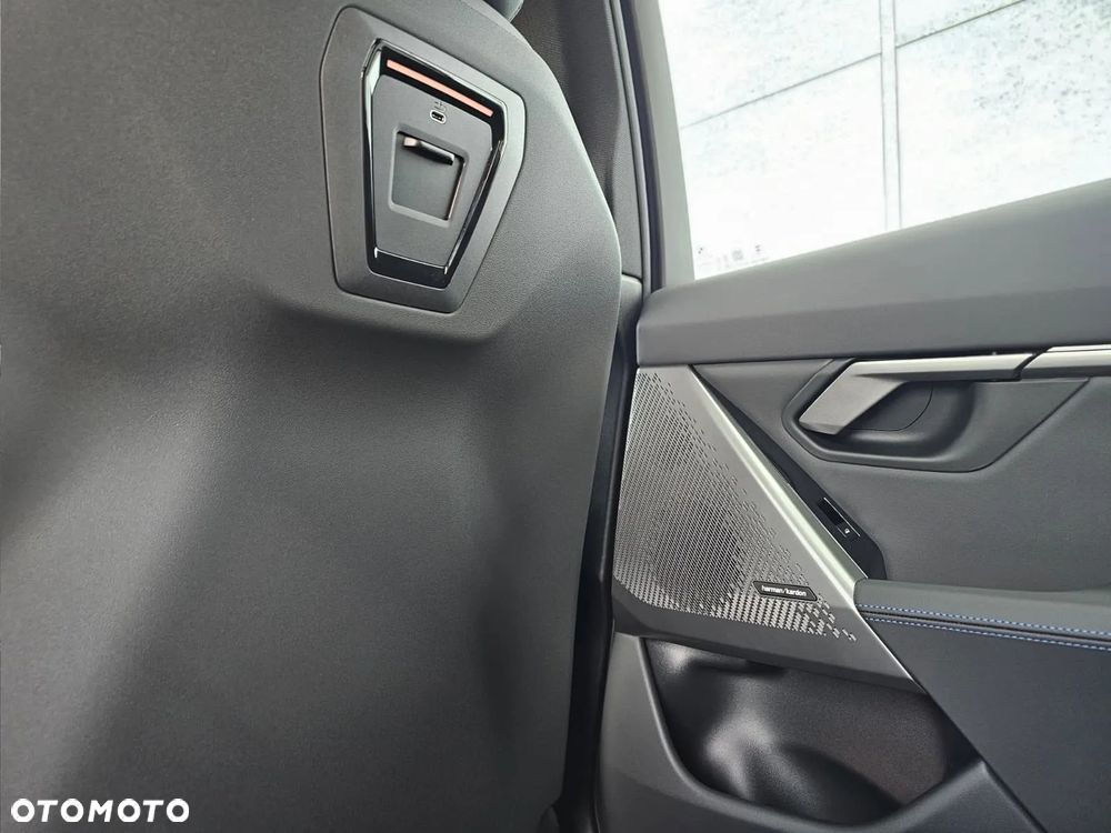 BMW Seria 5 520d xDrive mHEV - 33