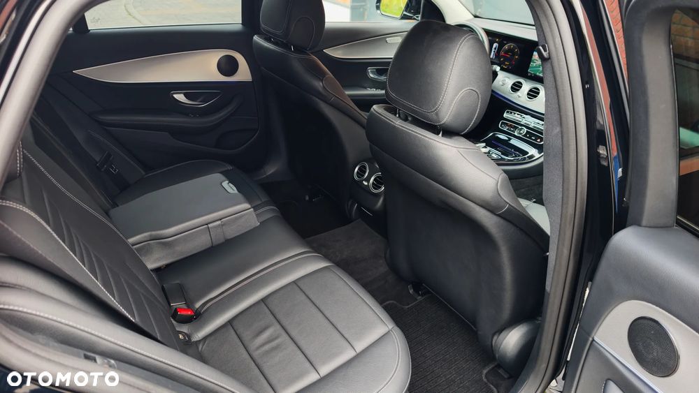 Mercedes-Benz Klasa E 220 d 9G-TRONIC Avantgarde - 24