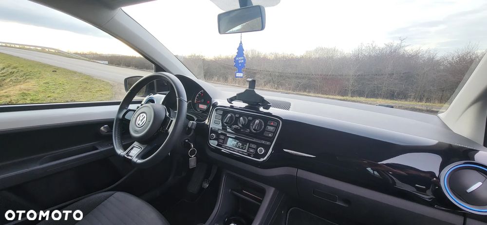 Volkswagen up! cup - 9