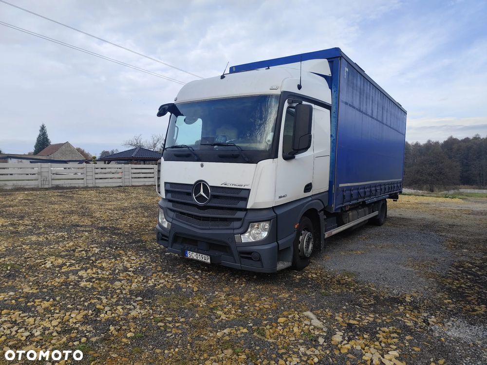 Mercedes-Benz Actros - 2