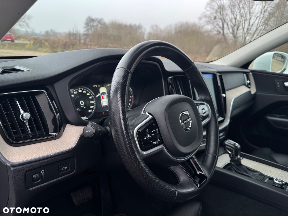 Volvo XC 60 D4 AWD Inscription - 6