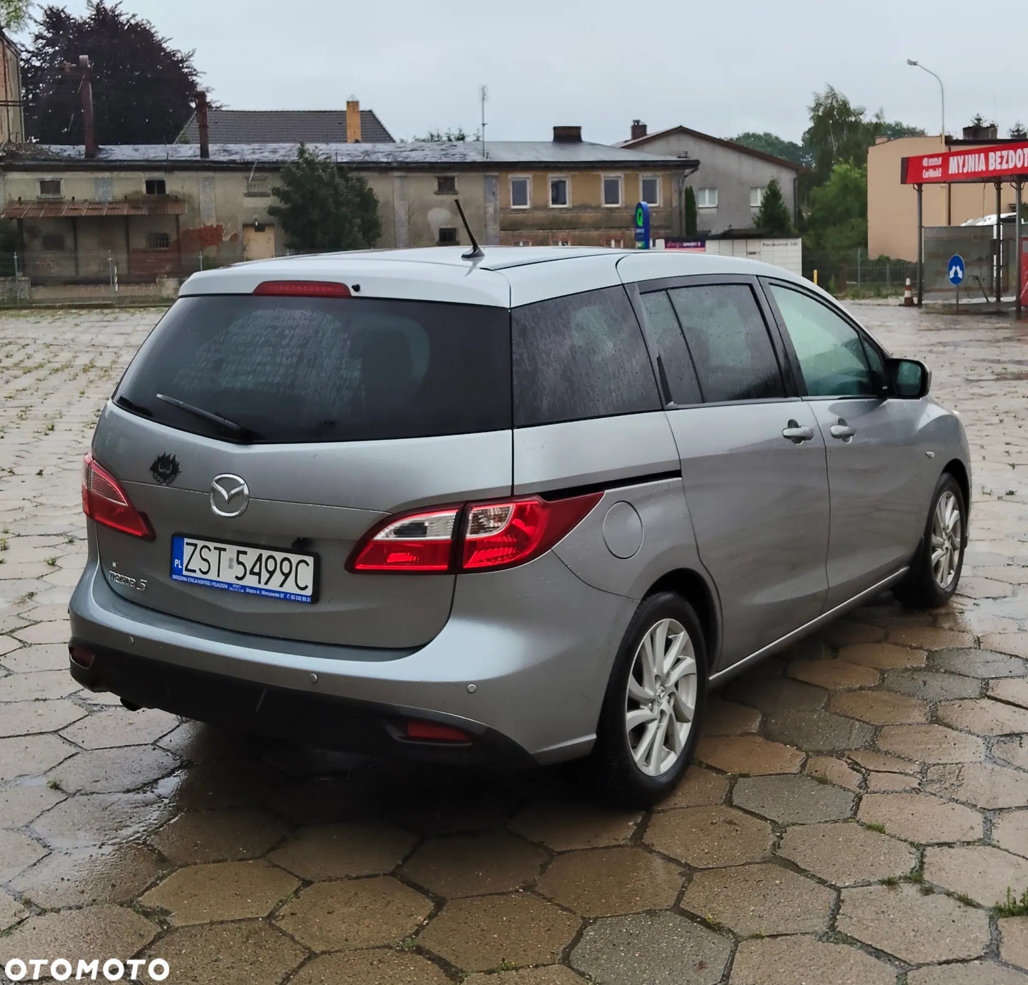 Mazda 5 - 4