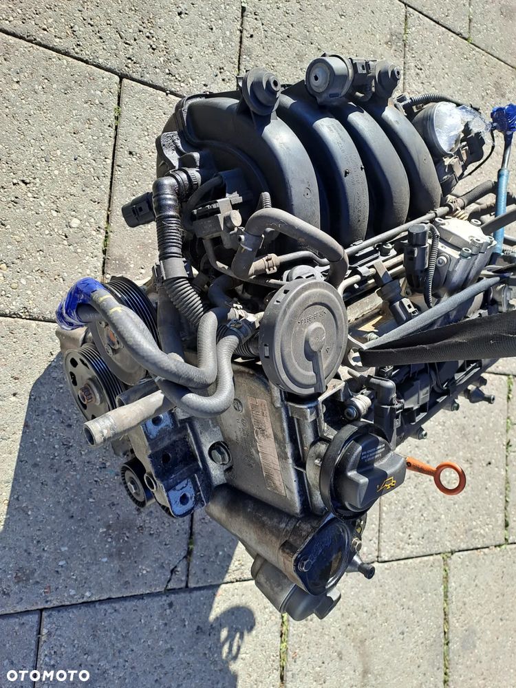 Volkswagen Golf V 1.6 FSi 115KM silnik kompletny kod BAG BLF BLP - 1