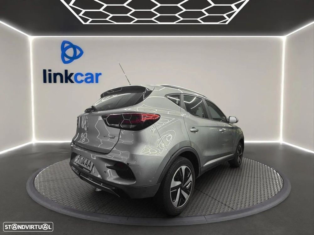 MG ZS - 8