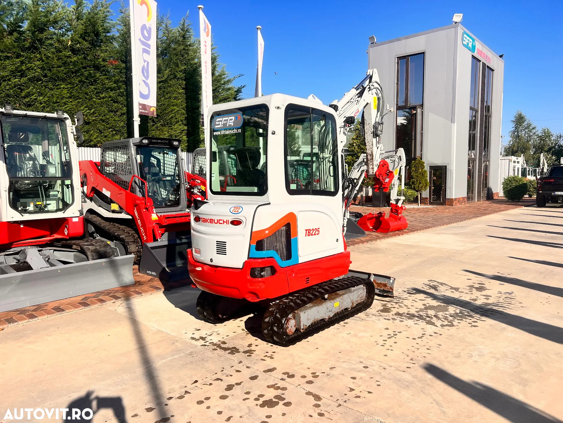 Takeuchi TB 225 - 2