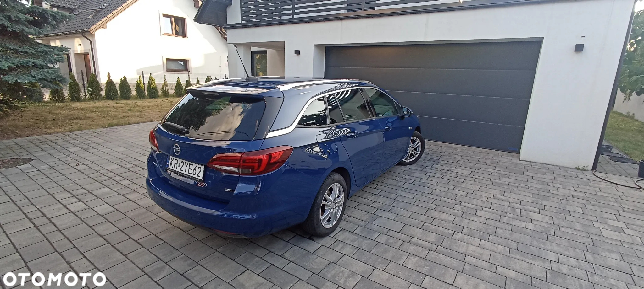 Opel Astra 1.6 D (CDTI) Start/Stop Sports Tourer Dynamic - 5