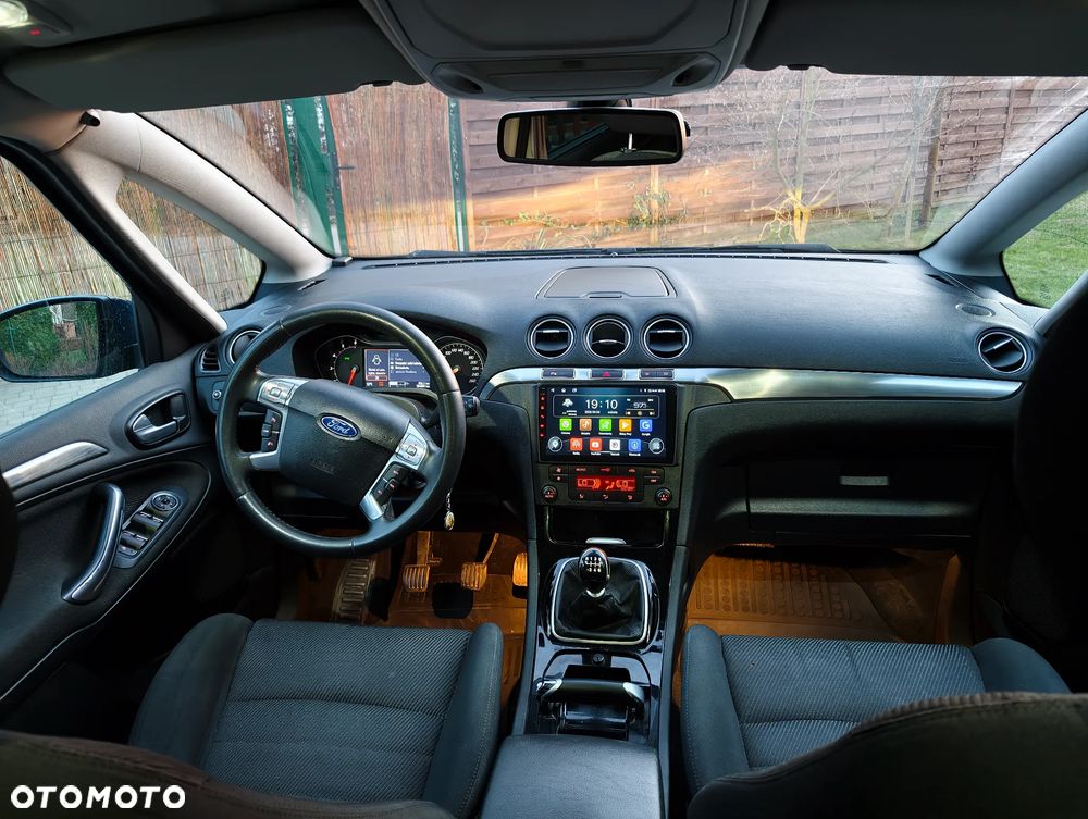 Ford S-Max - 14