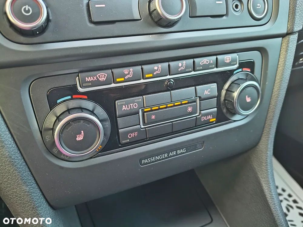 Volkswagen Golf 1.4 TSI Exclusive - 31