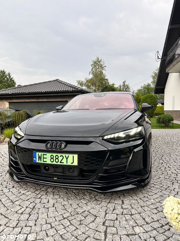Audi e-tron GT - 12
