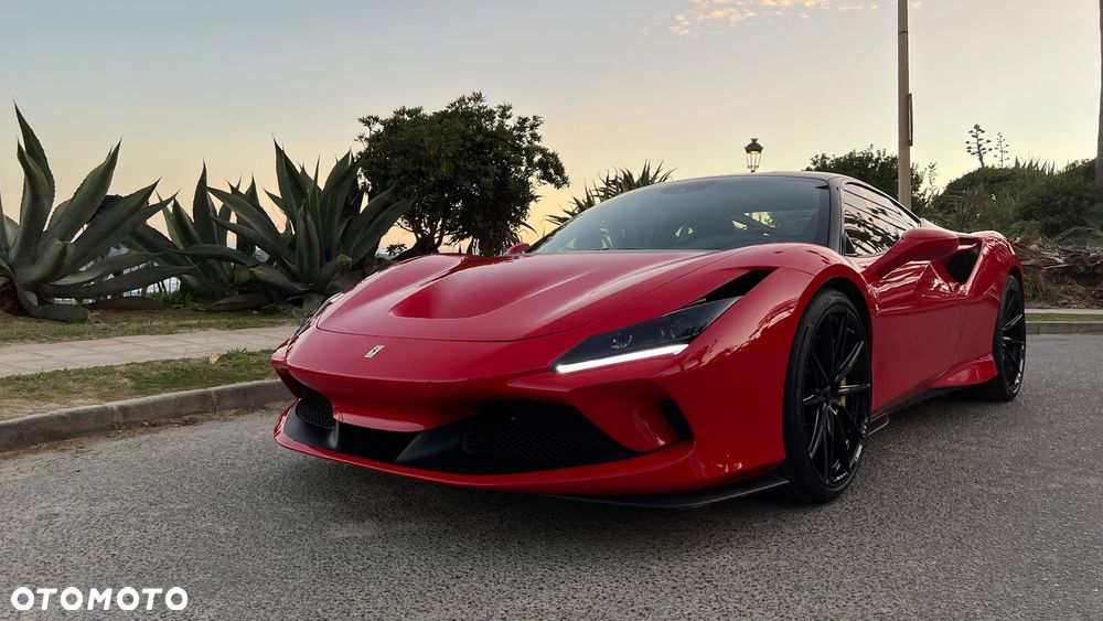 Ferrari F8 Tributo - 23