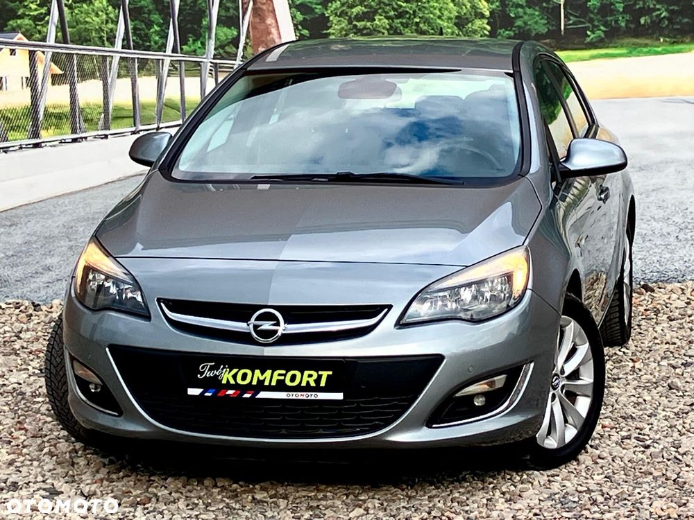 Opel Astra 1.6 Turbo 150 Jahre - 4
