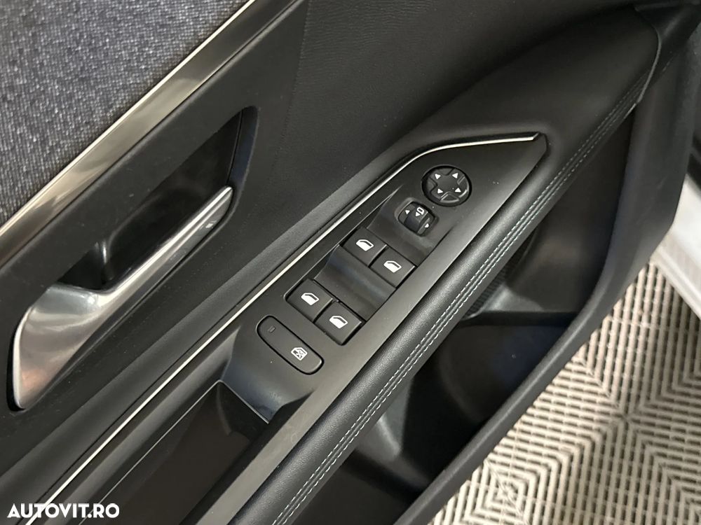Peugeot 3008 - 15