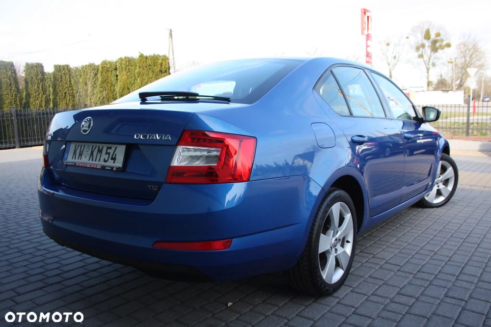 Skoda Octavia 2.0 TDI Premium Edition - 4