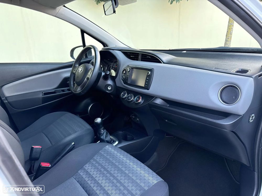 Toyota Yaris 1.0 VVT-i Comfort +PS Style+P.Techno - 9