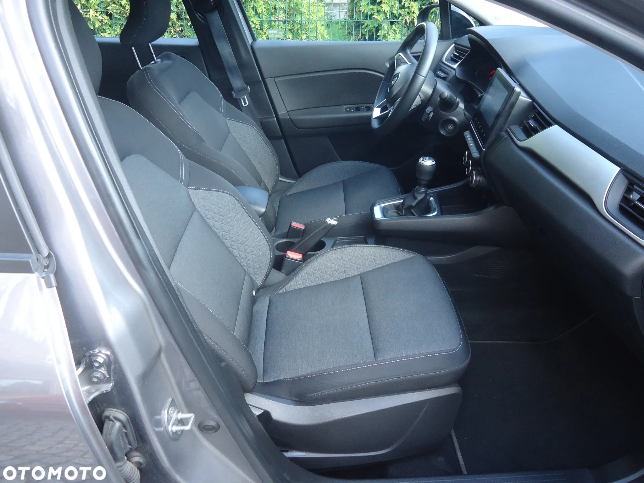 Renault Captur 1.0 TCe Zen - 10