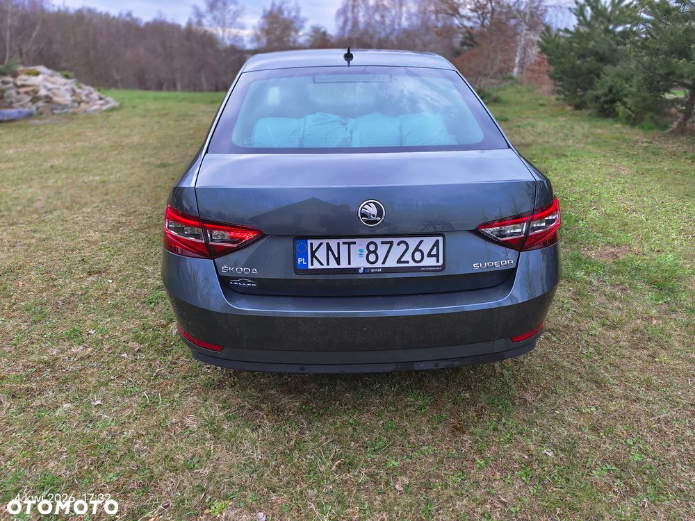 Skoda Superb 2.0 TDI L&K - 6
