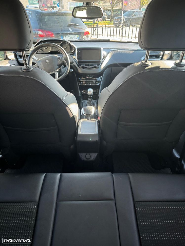 Peugeot 2008 PureTech 130 Allure - 19