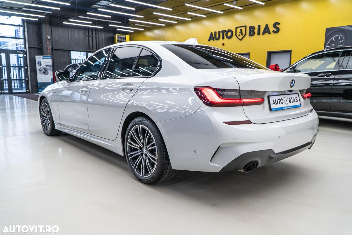 BMW Seria 3 320d xDrive AT M Sport - 5