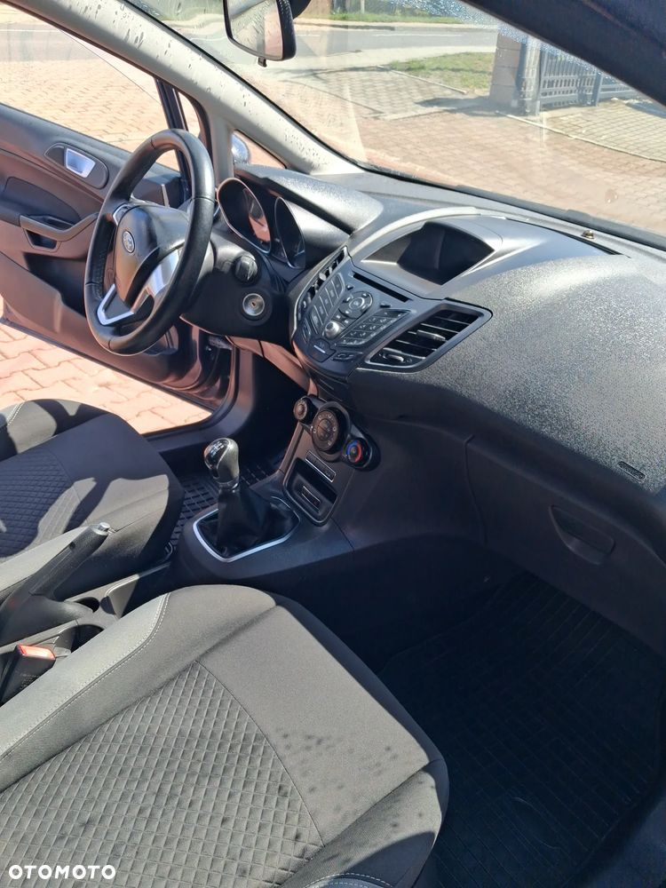 Ford Fiesta - 8