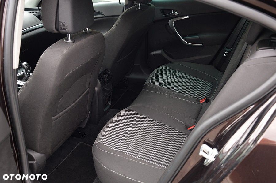 Opel Insignia 2.0 CDTI S&S - 23