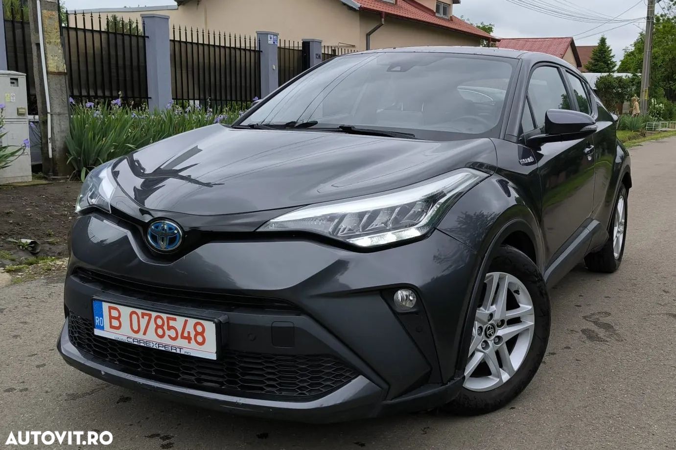 Toyota C-HR 1.8 Hybrid Business Edition - 1