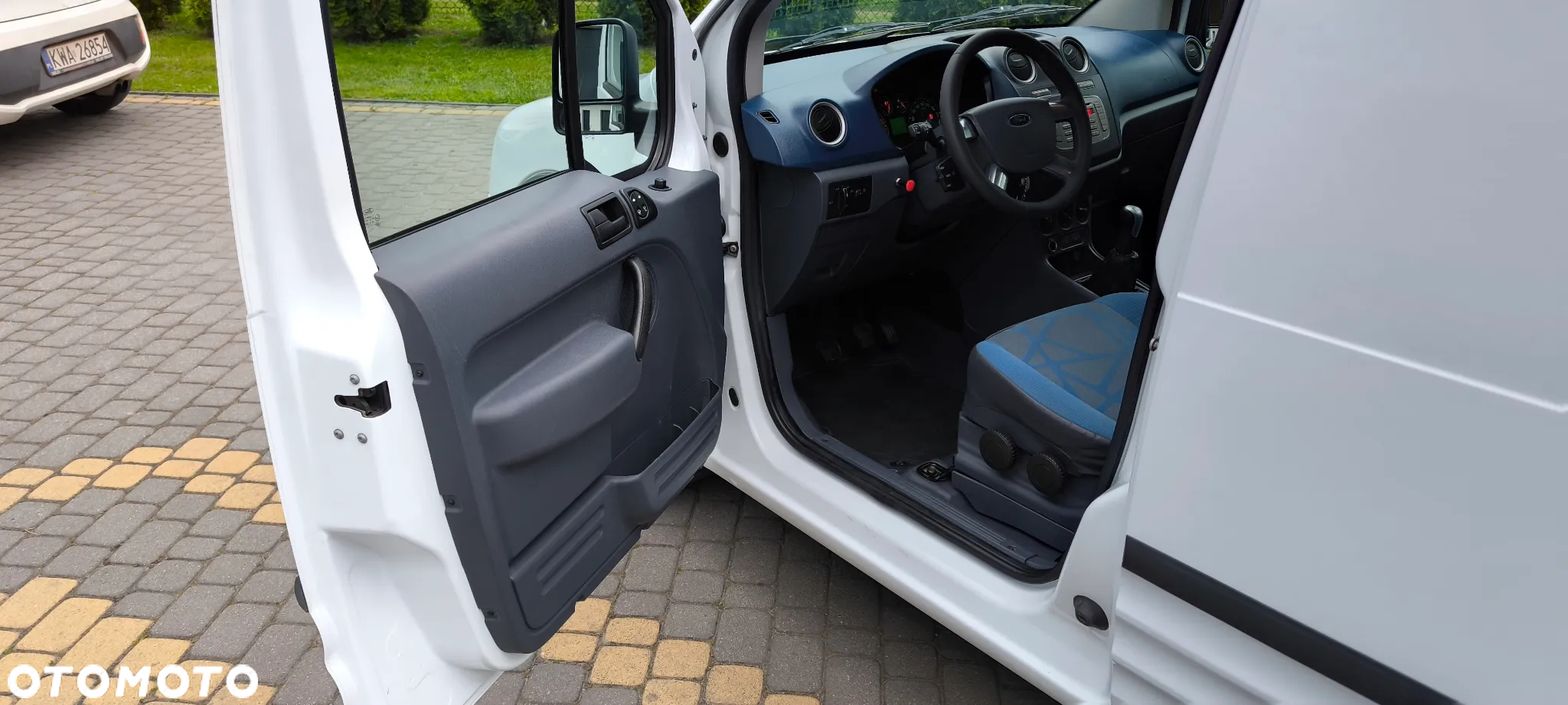 Ford Transit Connect - 10