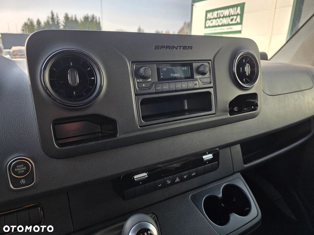 Mercedes-Benz Sprinter 317 Kontener Izoterma - 14