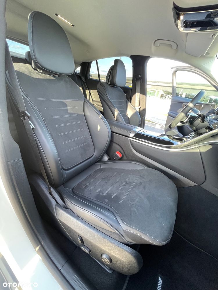 Mercedes-Benz GLC 220 d mHEV 4-Matic AMG Line - 12