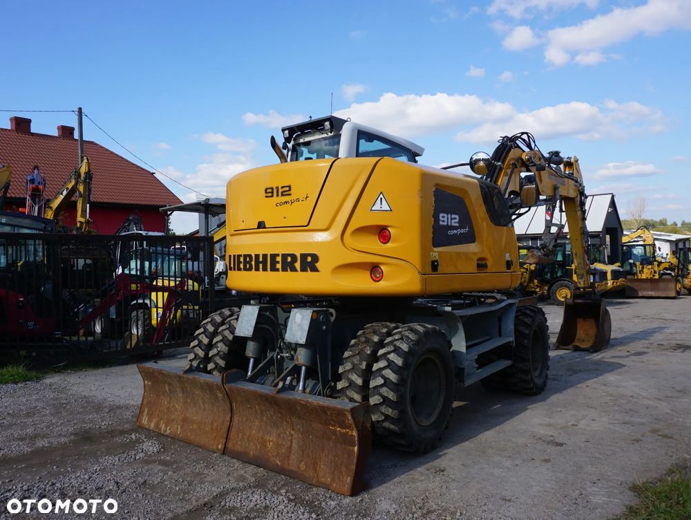 Liebherr A 912 - 5
