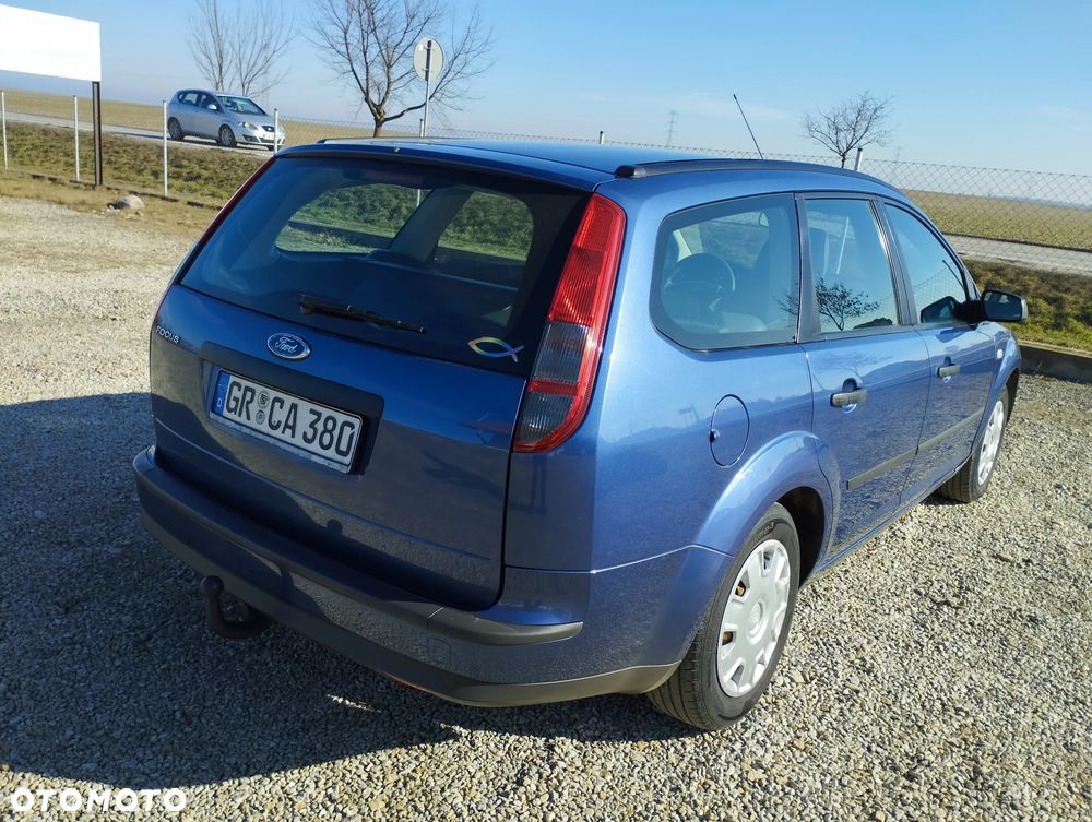 Ford Focus 1.6 16V Fun X - 7