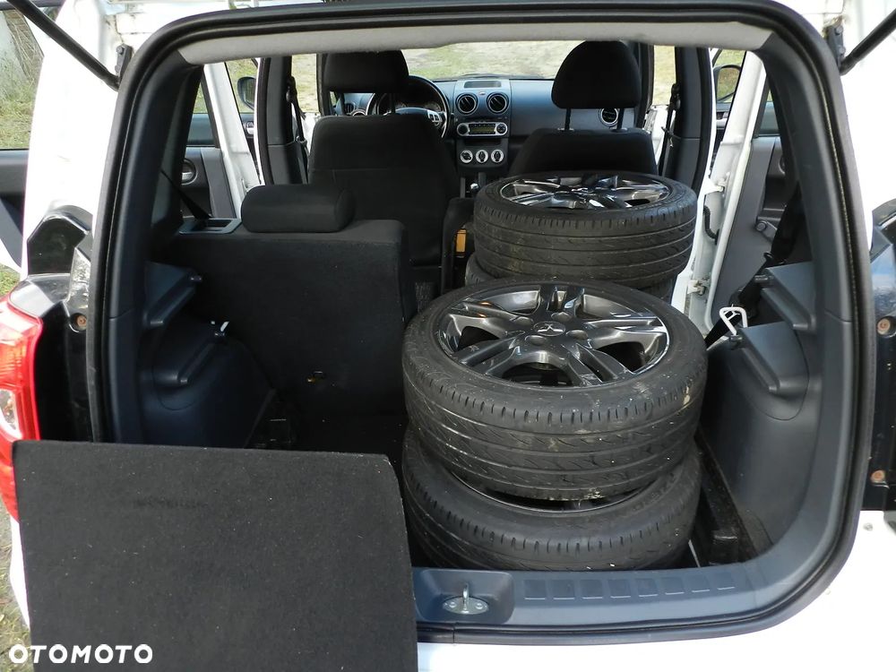 Mitsubishi Colt - 17