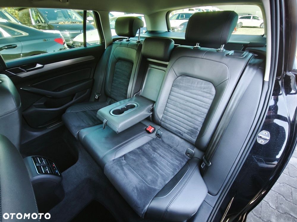 Volkswagen Passat Variant - 8