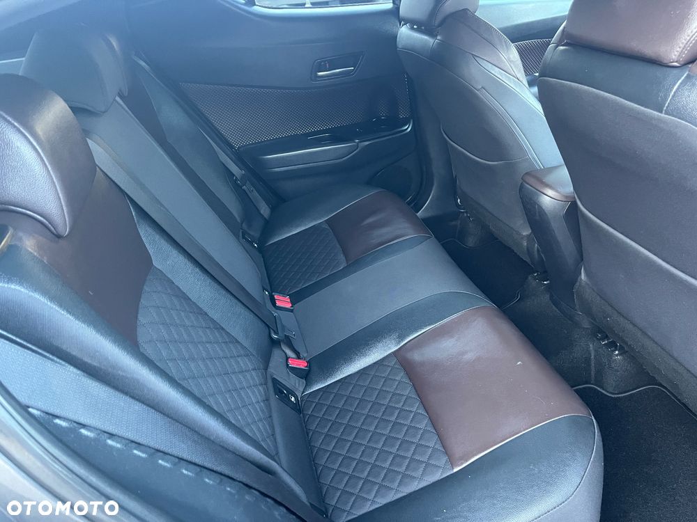 Toyota C-HR 1.8 Hybrid Prestige - 12