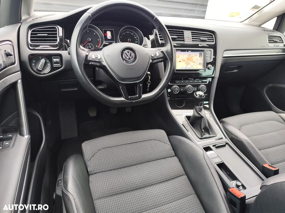 Volkswagen Golf 1.6 TDI BlueMotion Technology Lounge - 7
