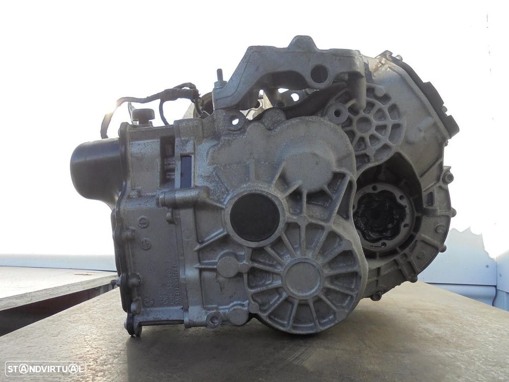 CAIXA VELOCIDADES VOLKSWAGEN TOURAN 2015 - - 2