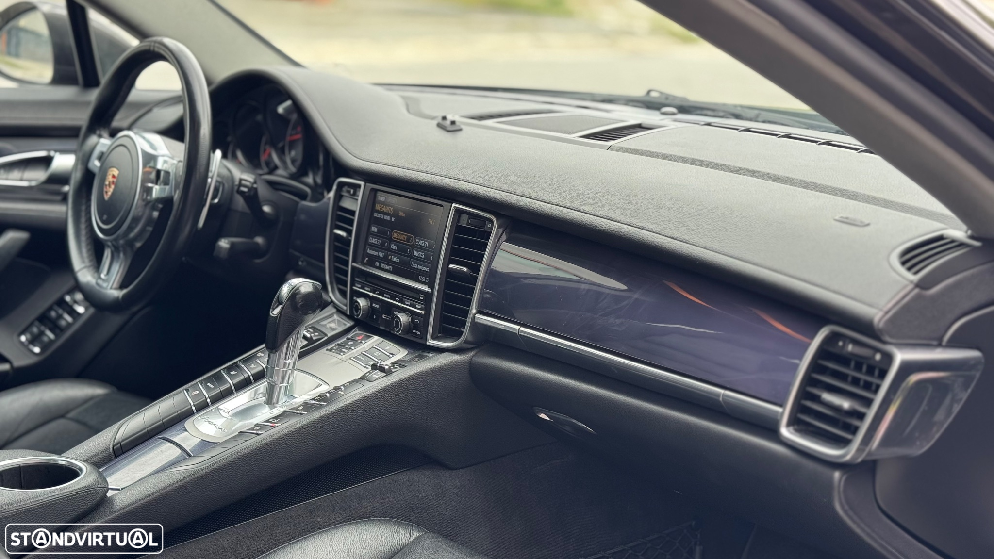 Porsche Panamera Platinum Edition - 12
