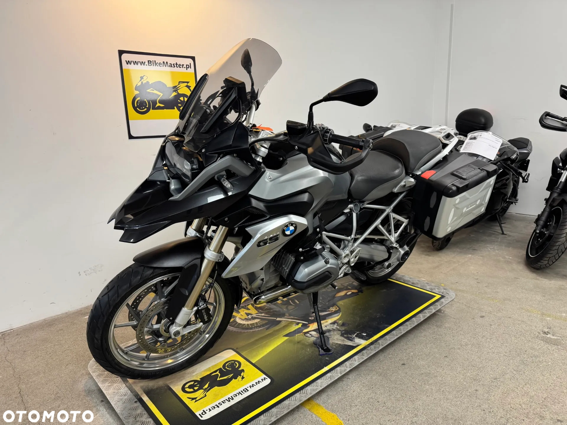 BMW R - 4