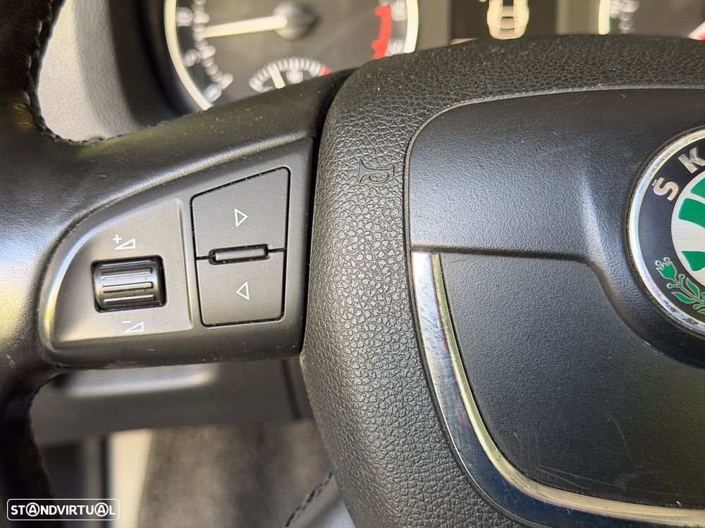 Skoda Octavia Break 1.6 TDi Elegance - 25