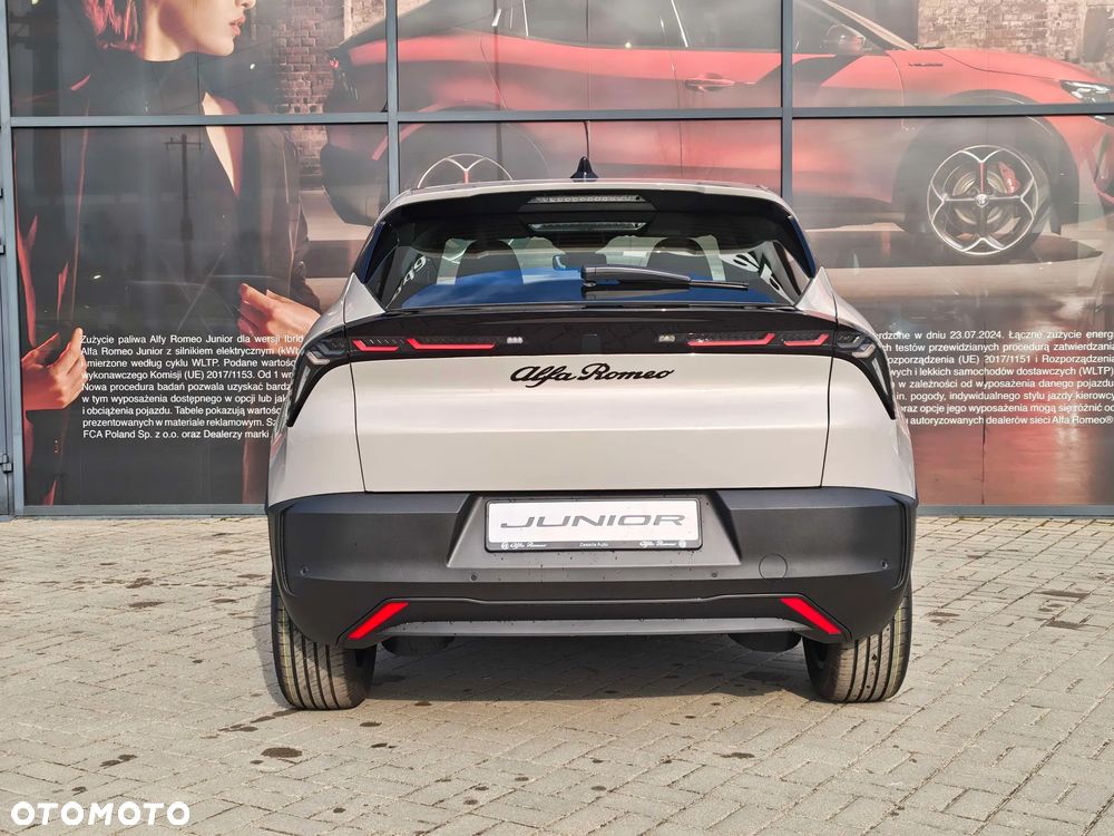 Alfa Romeo Junior 54kWh - 18