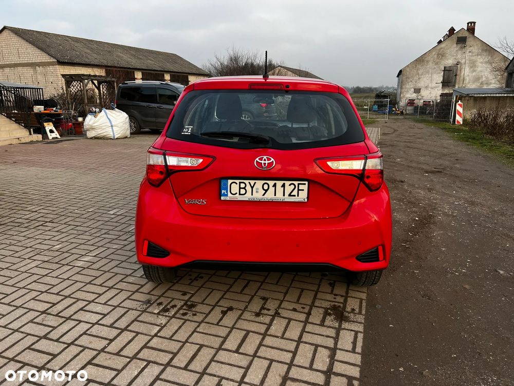 Toyota Yaris 1.5 Premium - 9