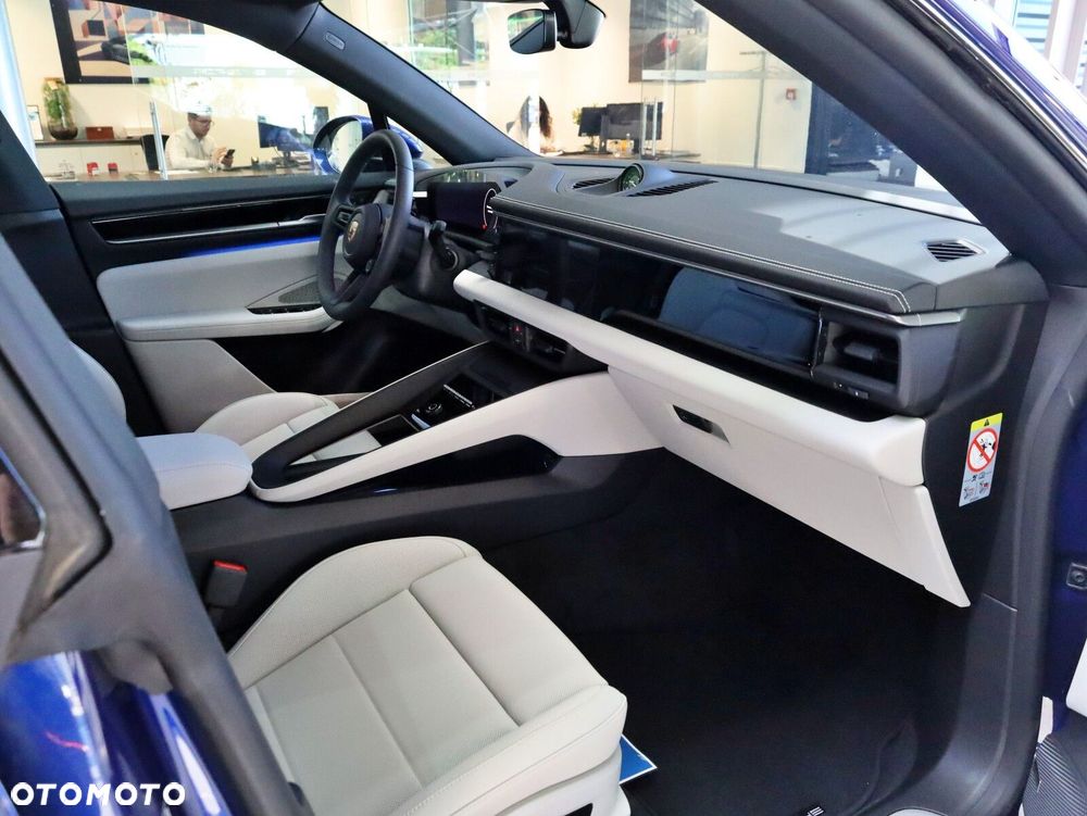 Porsche Macan - 29