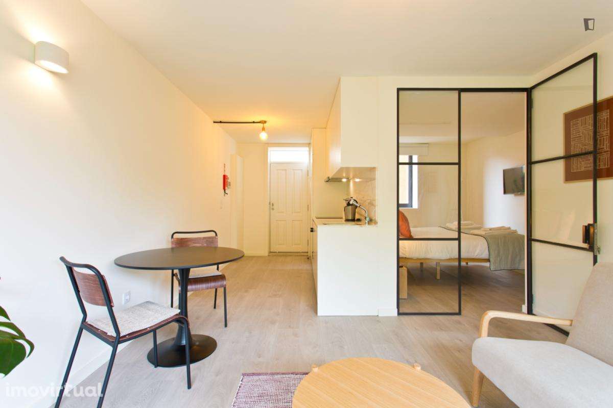 Apartamento com 1 quartos - localizado em Santo Ildefonso Porto - Grande imagem: 4/11