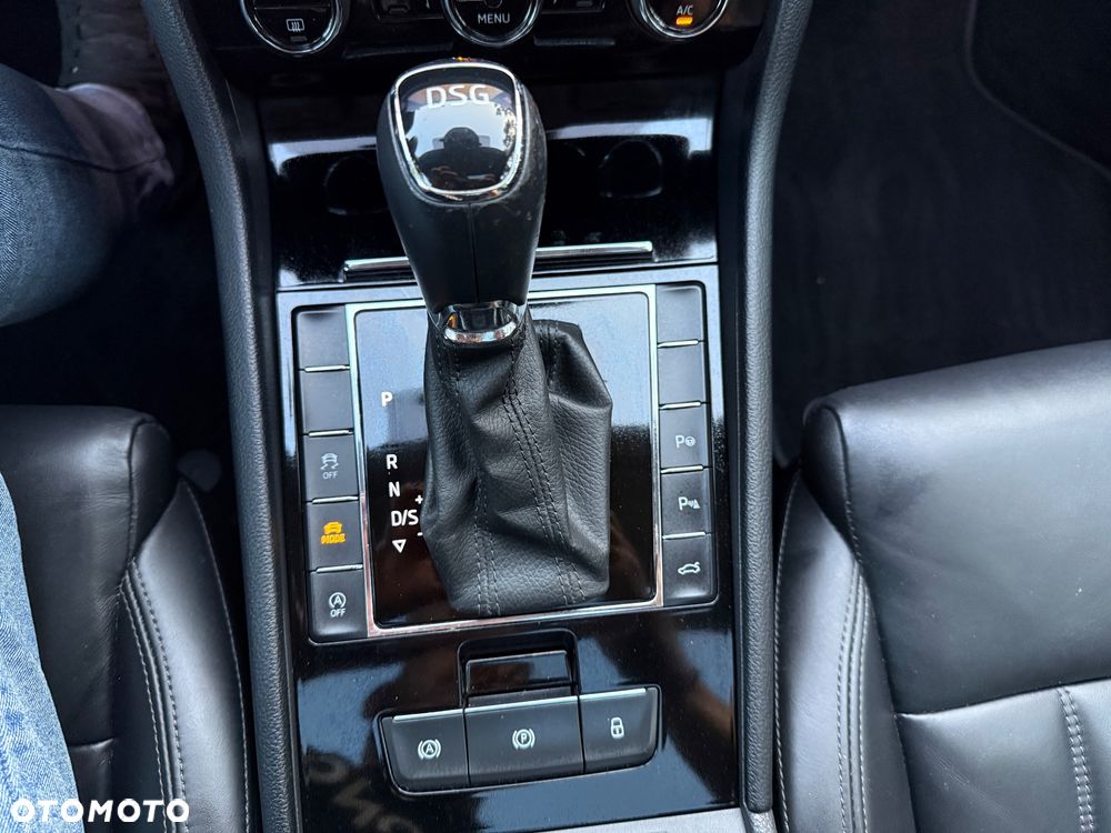 Skoda Superb 2.0 TDI DSG L&K - 25