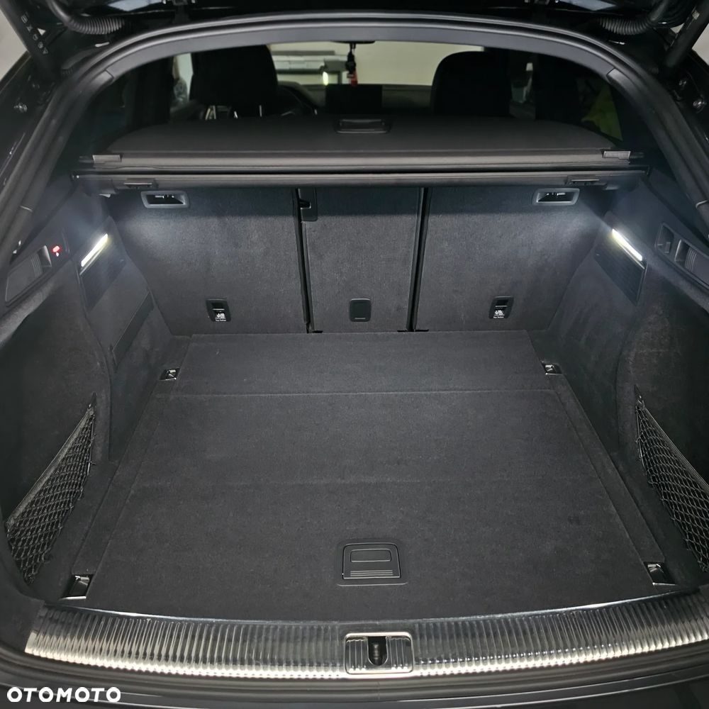 Audi Q5 Sportback - 27