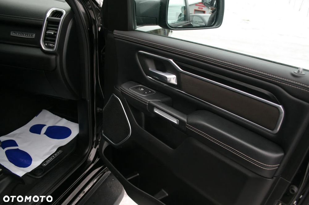 RAM 1500 5.7 Quad Cab Laramie - 11