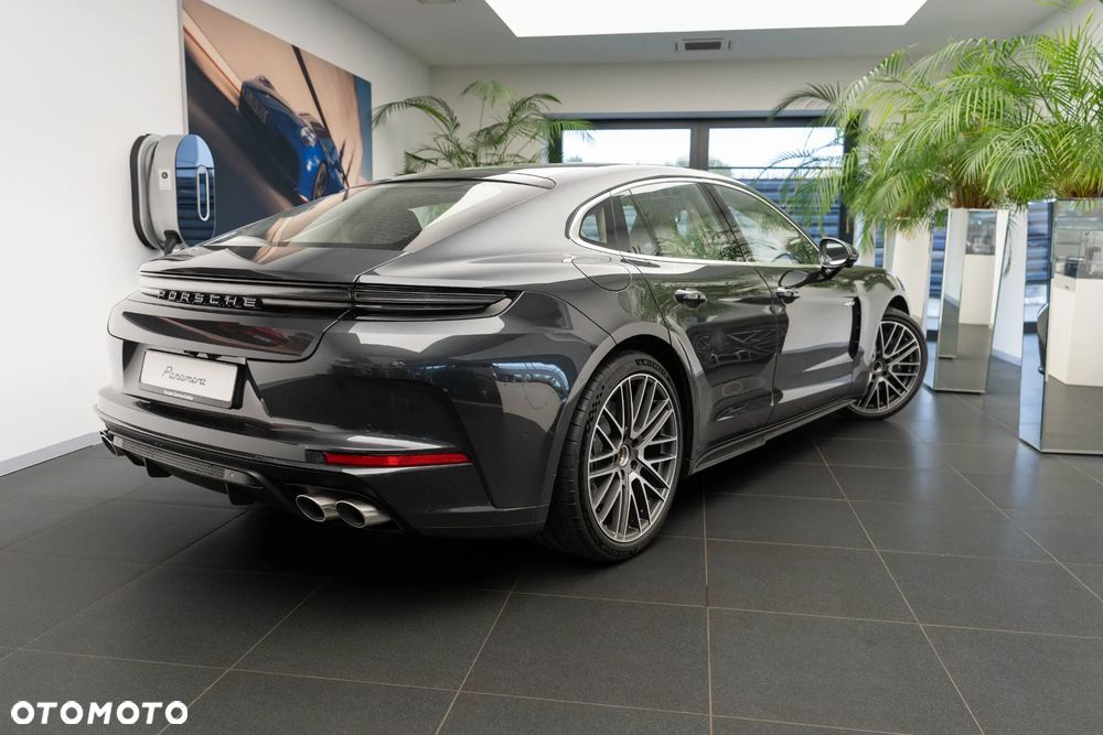 Porsche Panamera 4 E-Hybrid PHEV - 10