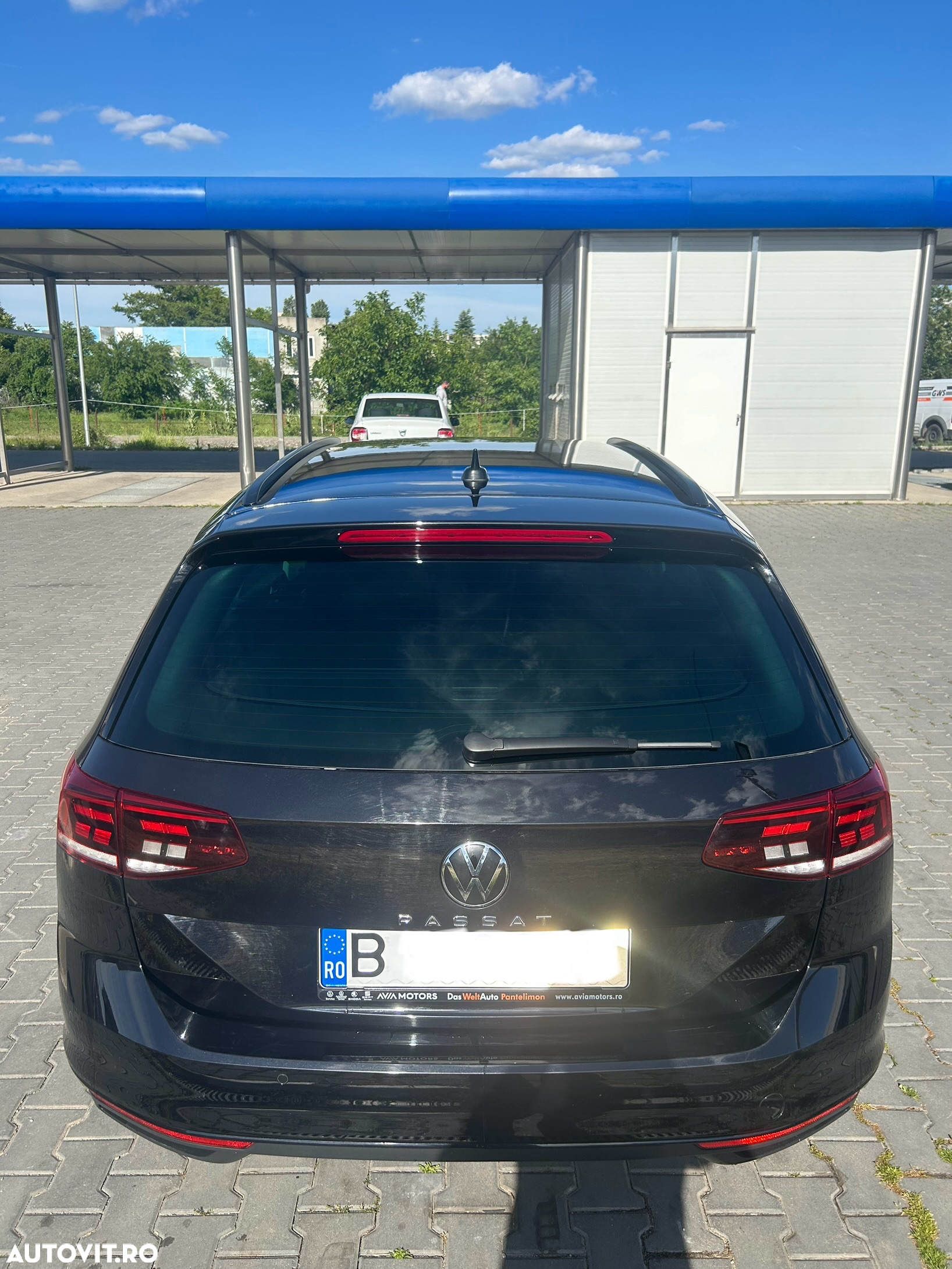 Volkswagen Passat Variant 2.0 TDI DSG Trendline - 14
