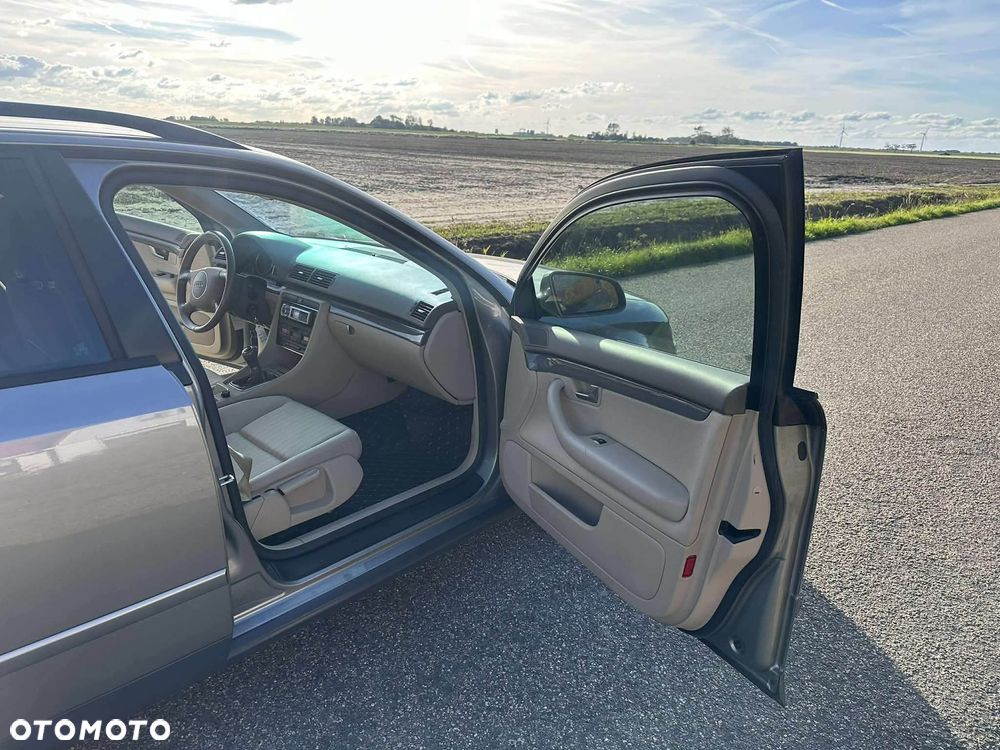 Audi A4 Avant - 23