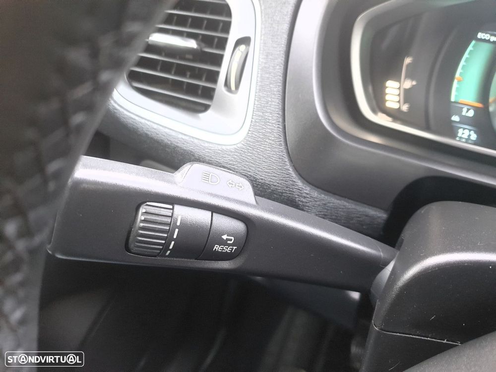 Volvo V40 1.6 D2 Eco Kinetic - 19